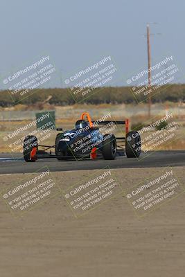 media/Oct-29-2022-CalClub SCCA (Sat) [[e05833b2e9]]/Race Group 2/Qualifying (Sweeper)/